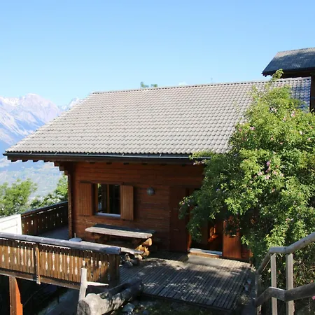 Alpesi faház Near Le Bouvere Waterpark